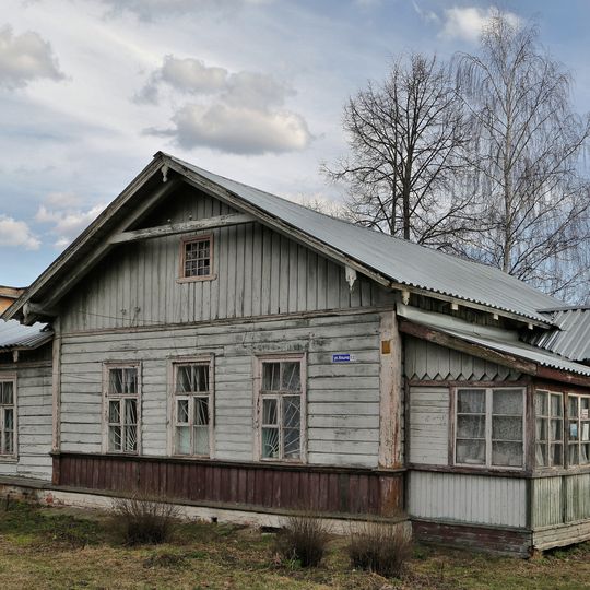 Дом для рабочих деревянный