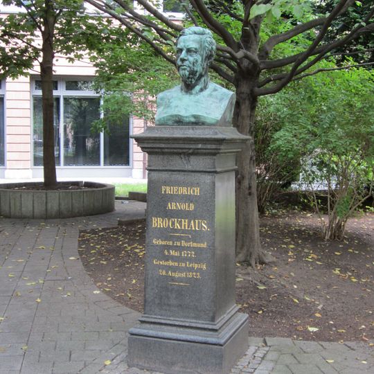 Denkmal für F. A. Brockhaus Querstraße 16