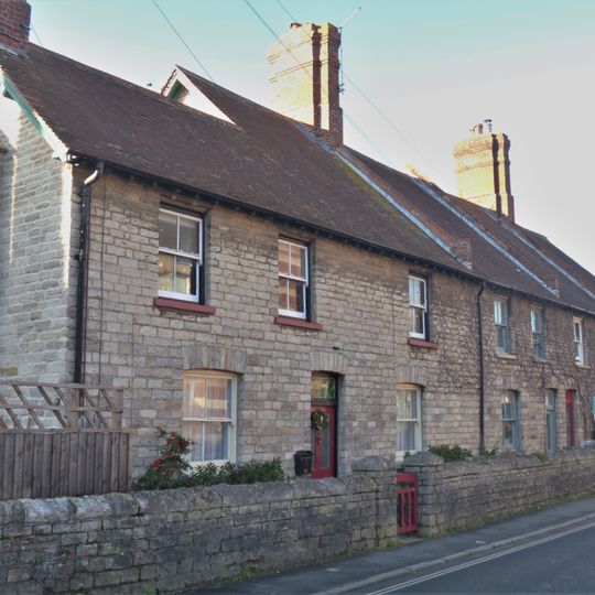 15-21 Kings Road East