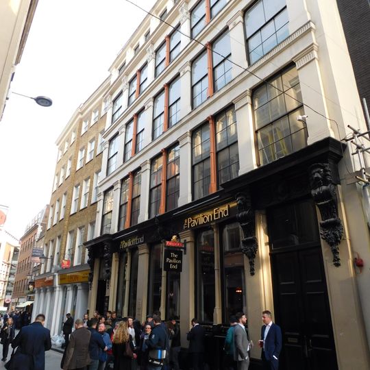 24-26, Watling Street Ec4