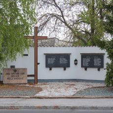 War memorial Hölles