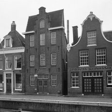 Tuinen 32, Leeuwarden