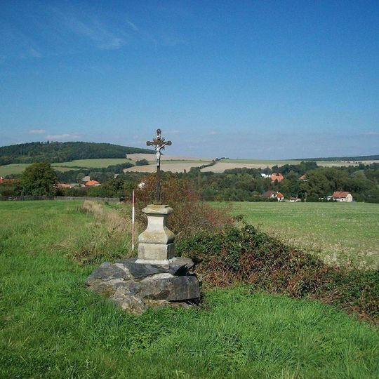 Kříž jižně od Horšic