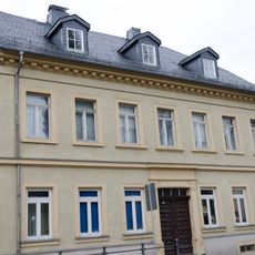 Wohnhaus in halboffener Bebauung Hainichener Straße 15