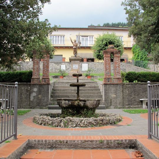 Giardino pubblico a fianco della sede comunale