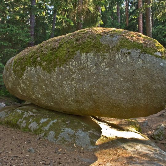 Rocking stone southeastern of Blockheide