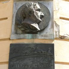 Nájomný dom, tabuľa pamätná