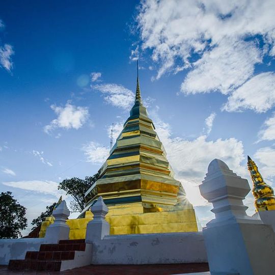 Wat Phra That Puchae