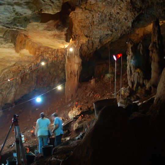 Manot Cave
