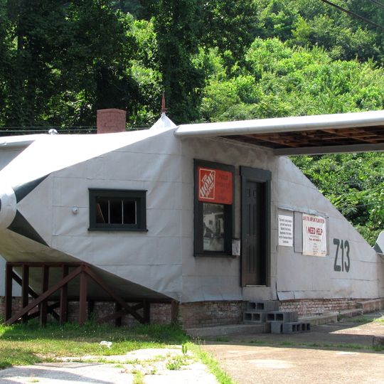 Airplane Service Station