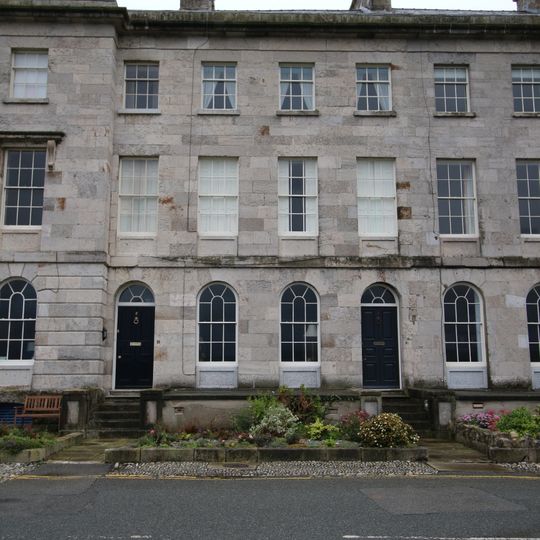 2 Victoria Terrace