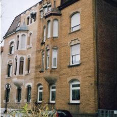 Uhlandstraße 74 und 76