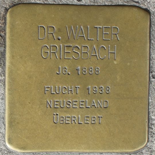 Stolperstein en memoria de Walter Griesbach