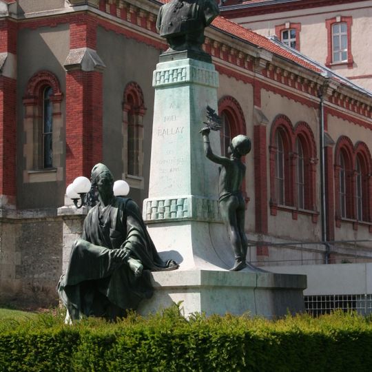 Monument à Noël Ballay, Chartres