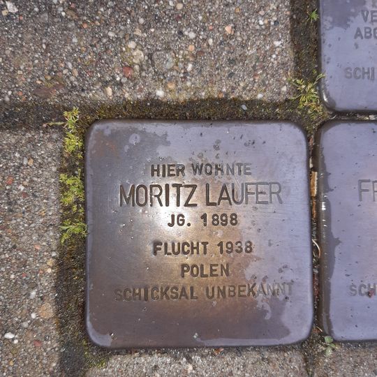 Stolperstein en memoria de Moritz Laufer