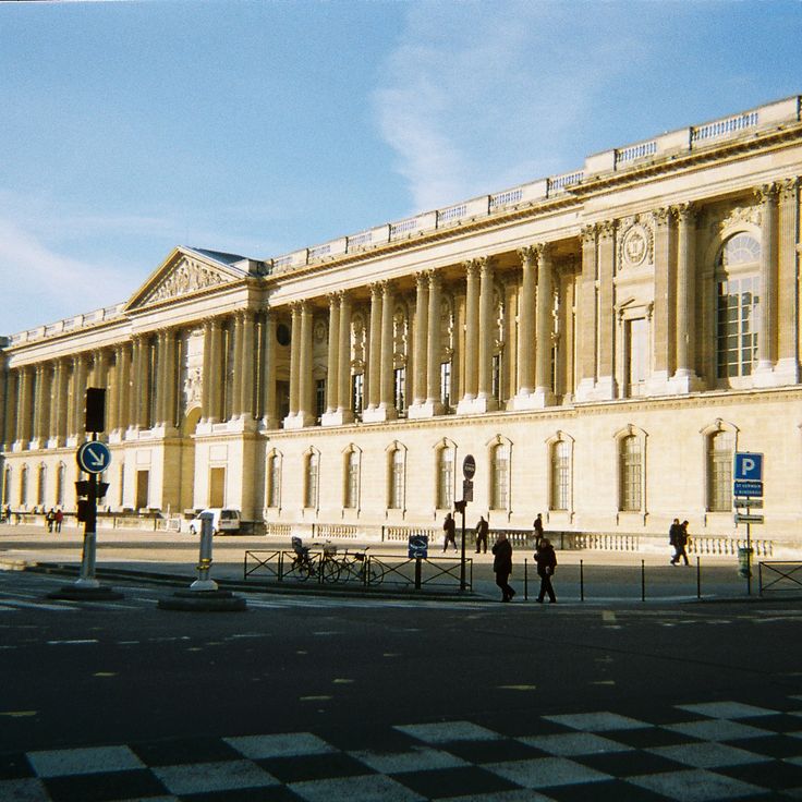 Louvre Colonnade