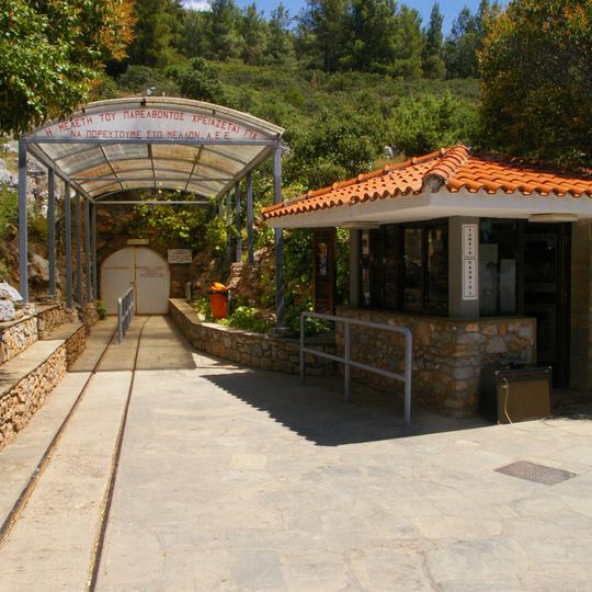 Petralona cave