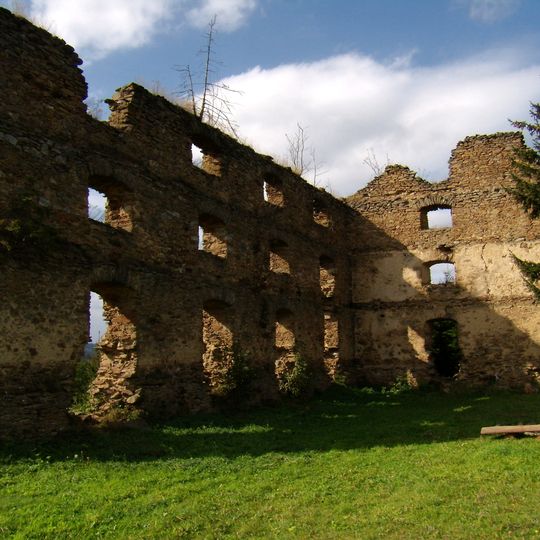 Zřícenina sýpky v Kvaseticích