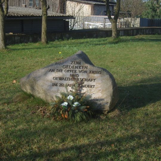 Gedenkstein an die Opfer von Krieg und Gewaltherrschaft in Kroppen