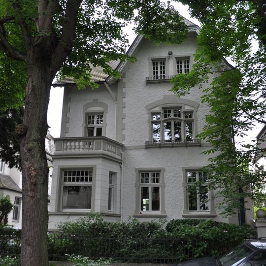 Hohenzollernstraße 17