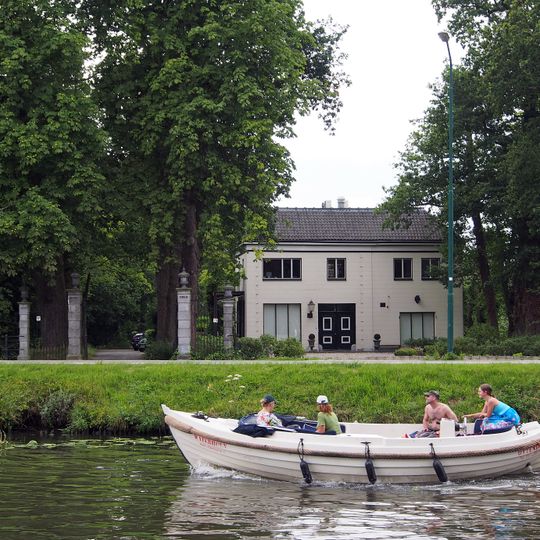 Herteveld, koetshuis