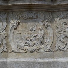 Morový stĺp, reliéf