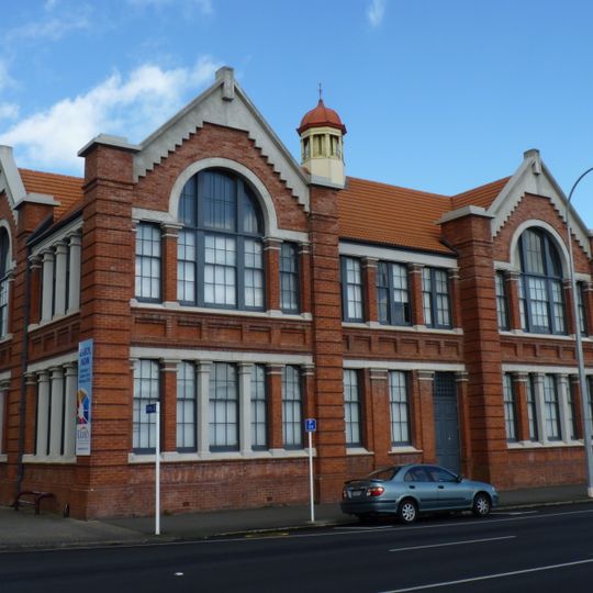 Queen Elizabeth Technical College