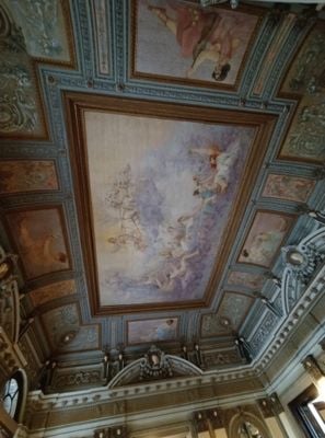 Interior 3