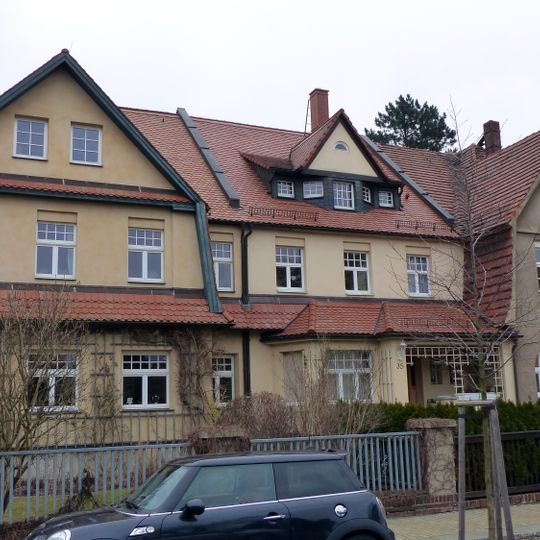 Wohnhäuser Martin-Hoop-Straße 33; 35; 37