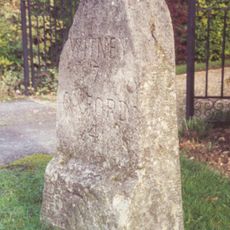 Milestone At National Grid Reference Sp4468 0725