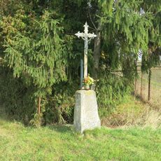 Kříž na rozcestí severně u Chodovlic