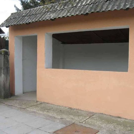 Milník/směrník u silnice Vyšehořovice - Vykáň