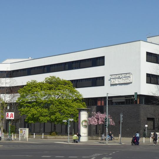 Oberstufenzentrum Banken, Immobilien und Versicherungen