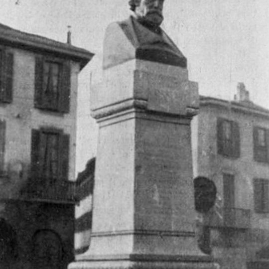 Monumento a Cesare Correnti