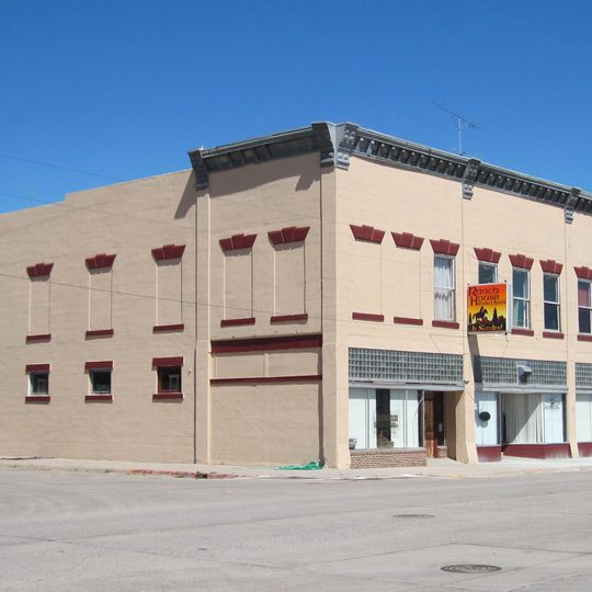 Co-operative Block Building