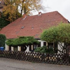Kossätenhof Müller, Wohnhaus, 2. Hälfte 18. Jh., Stall Alt-Hermsdorf 27