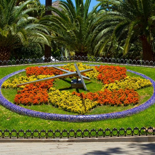 Flower clock