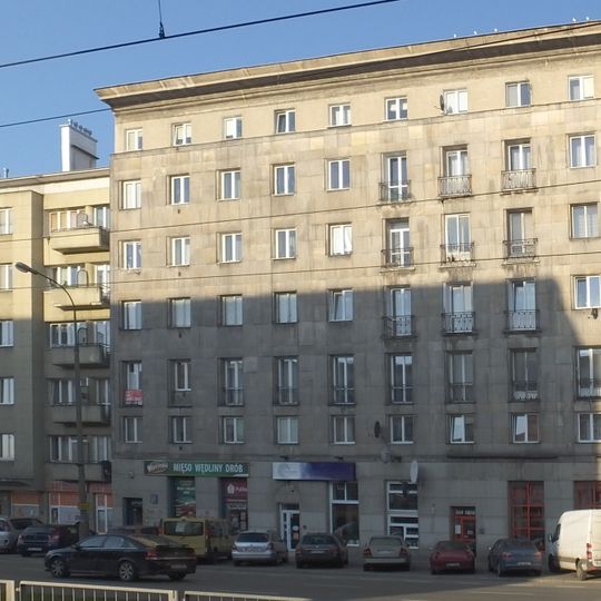 Blok przy ulicy Grójeckiej 60