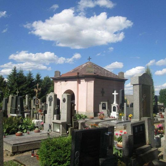 Kaple východně od Mýta na hřbitově