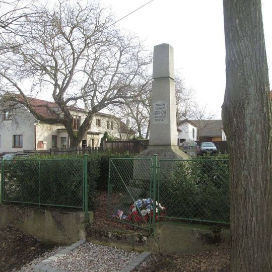 Pomník padlým v Rakové