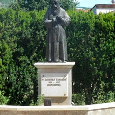 Statue of St. Leopold Bogdan Mandić