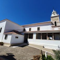 Igreja de Nossa Senhora da Encarnação (a antiga Lobagueira dos Lobatos), incluindo o seu recheio