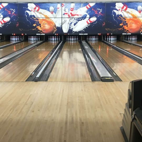 Royal Lanes Family Entertainment Center