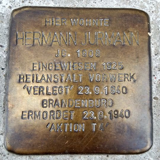 Stolperstein en memoria de Hermann Jurmann