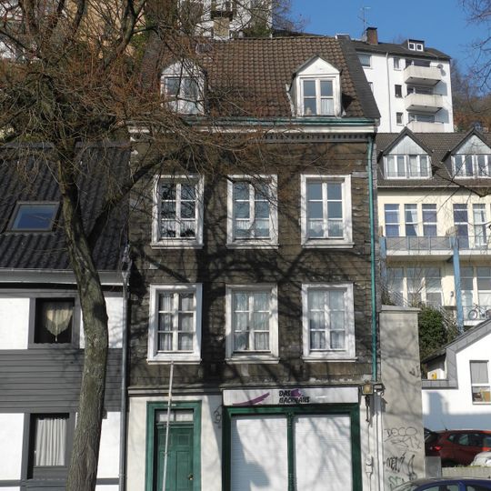 Friedrich-Ebert-Straße 156