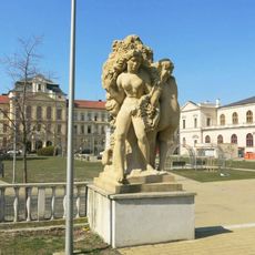 Sousoší tančících žen