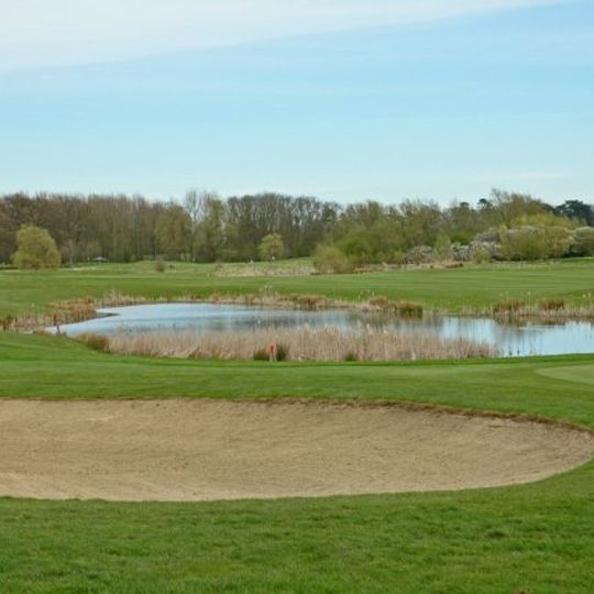 Mentmore Golf and Country Club