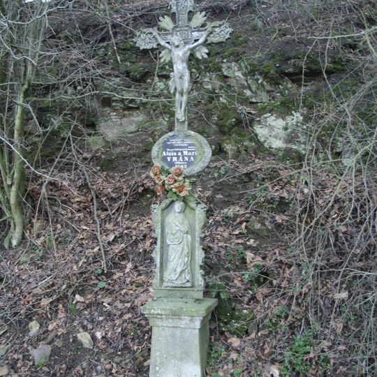 Kříž na křižovatce