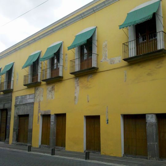 Antigua Real Aduana de Azogues .