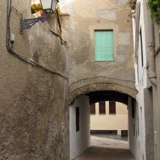 Arc gòtic amb inscripció